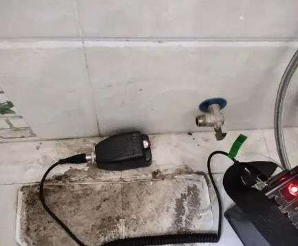 爱辉屋顶漏水维修公司分享下卫生间漏水的危害及解决方法